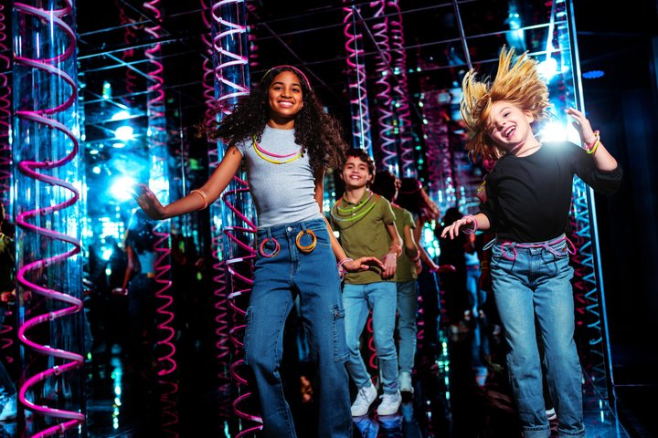 American Dream Mirror Maze Tickets - Photo 1 of 9